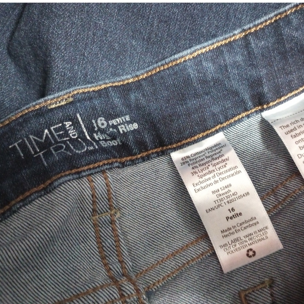 Time and Tru Womens High Rise Bootcut Jeans Dark Wash Blue 16 Petite - Picture 3 of 4